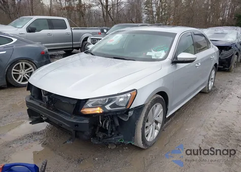 2018 Volkswagen Passat 2.0T Se из США, поврежденный, VIN 1VWBA7A32JC038351